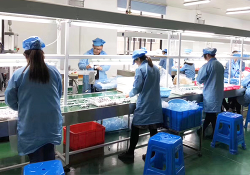 spray bottle manufacturer near me