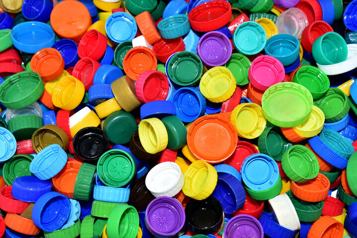 Plastic bottle caps