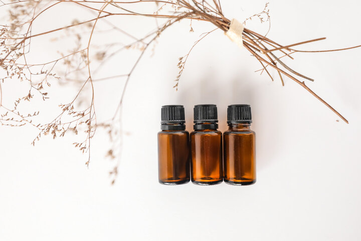 amber essential oil bottles