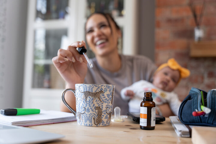 vitamins dropper bottle